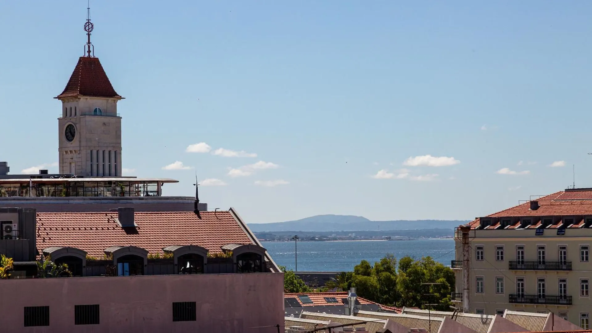 Joivy Modern Flat With River View Near Bica Elevator Lisboa Apartman