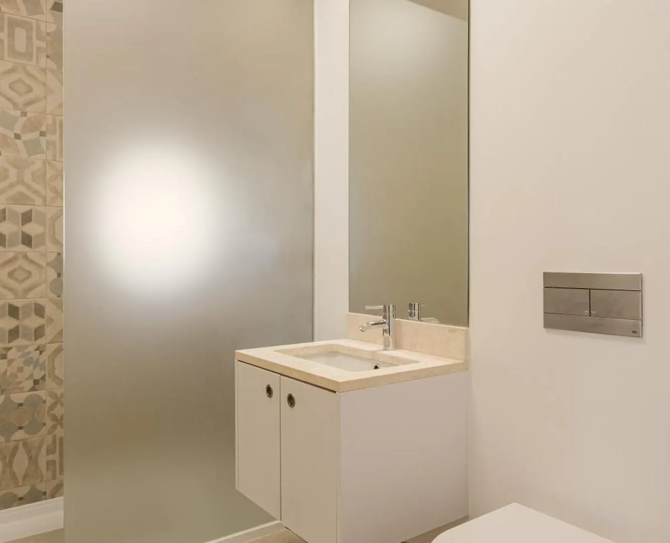 Joivy Modern Flat With River View Near Bica Elevator Lisboa Apartamento
